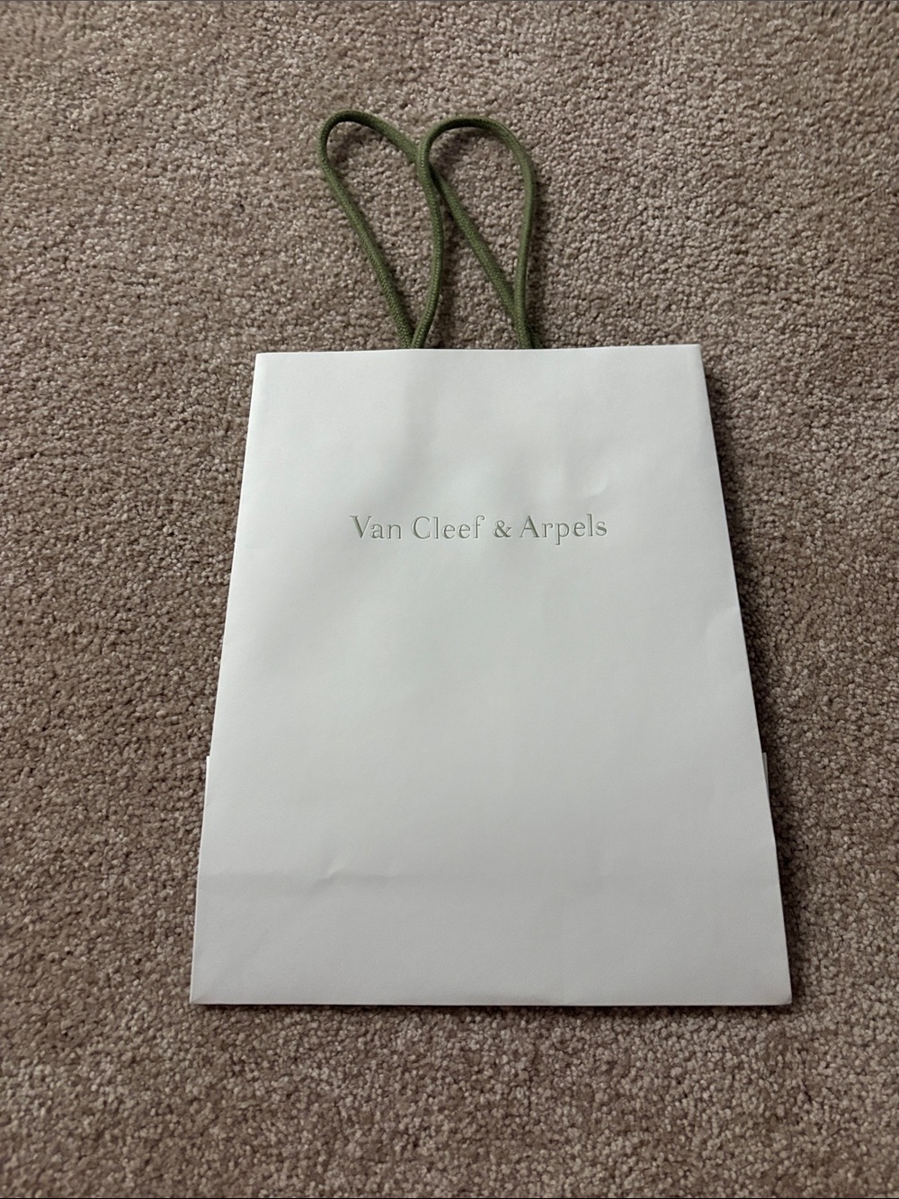 Van Cleef & Arpels White Shopping bags, 100% authentic, excellent condition